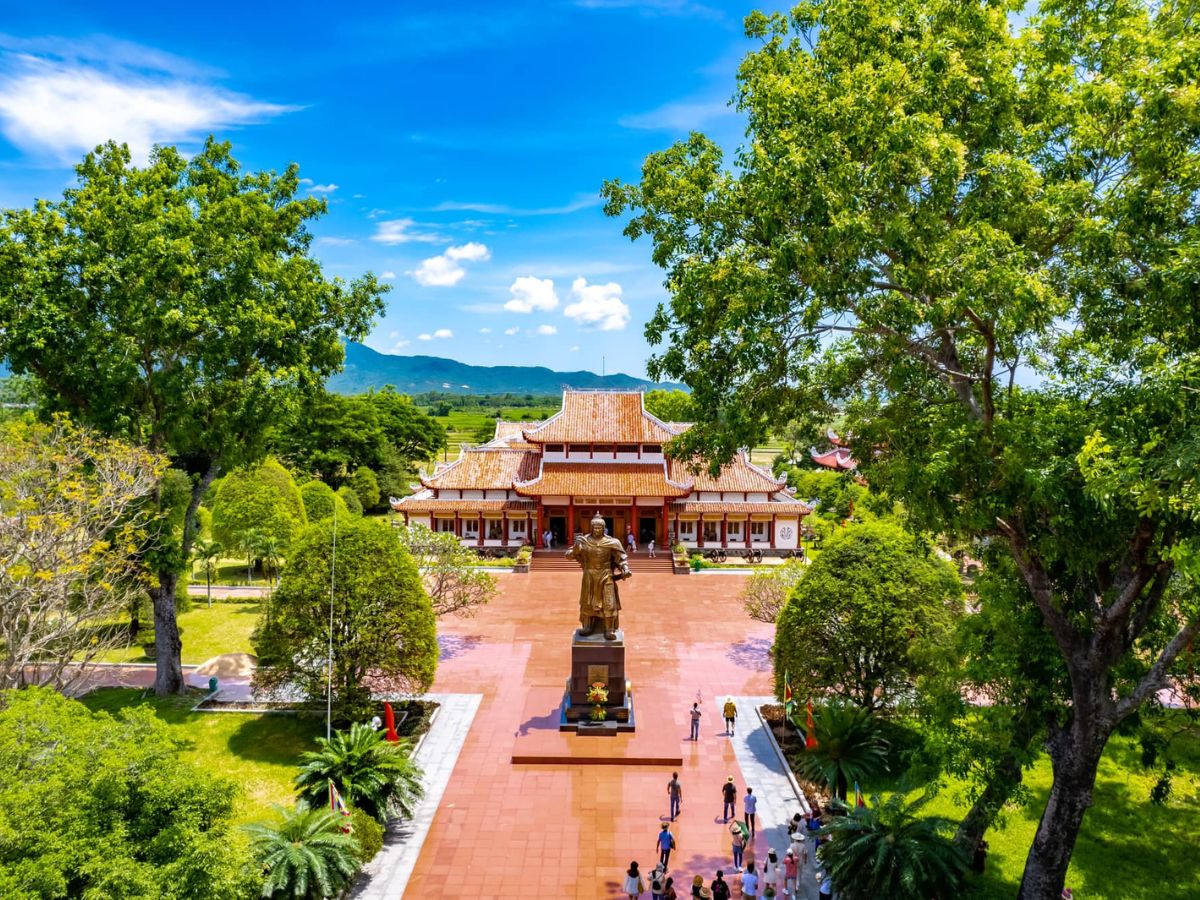 bao-tang-quang trung-tour-tay-son-ham-ho-1-ngay-dulichquynhon-1