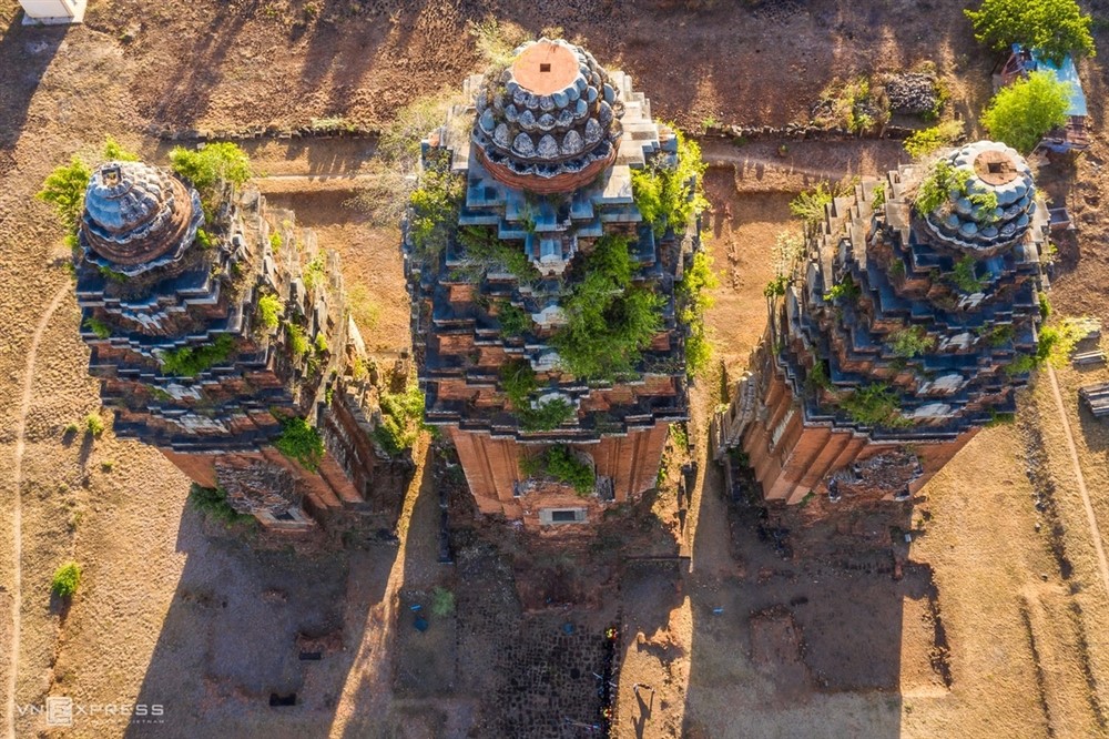 thap-duong-long-tay-son-binh-dinh-qdulichquynhon